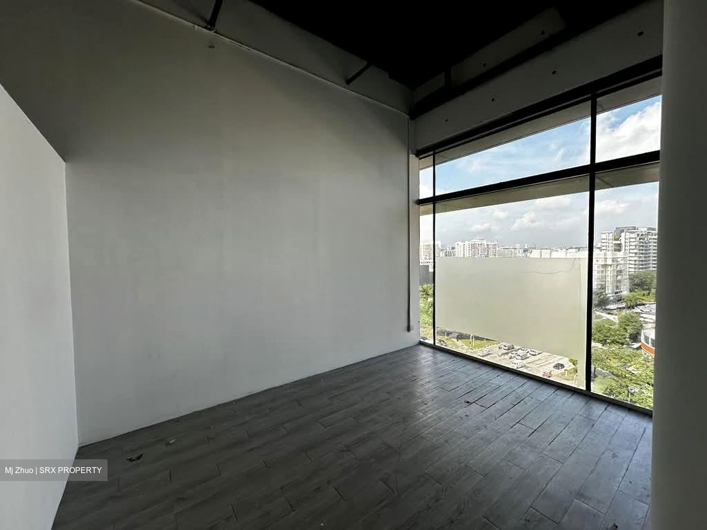 Breadtalk (D19), Warehouse #551910691